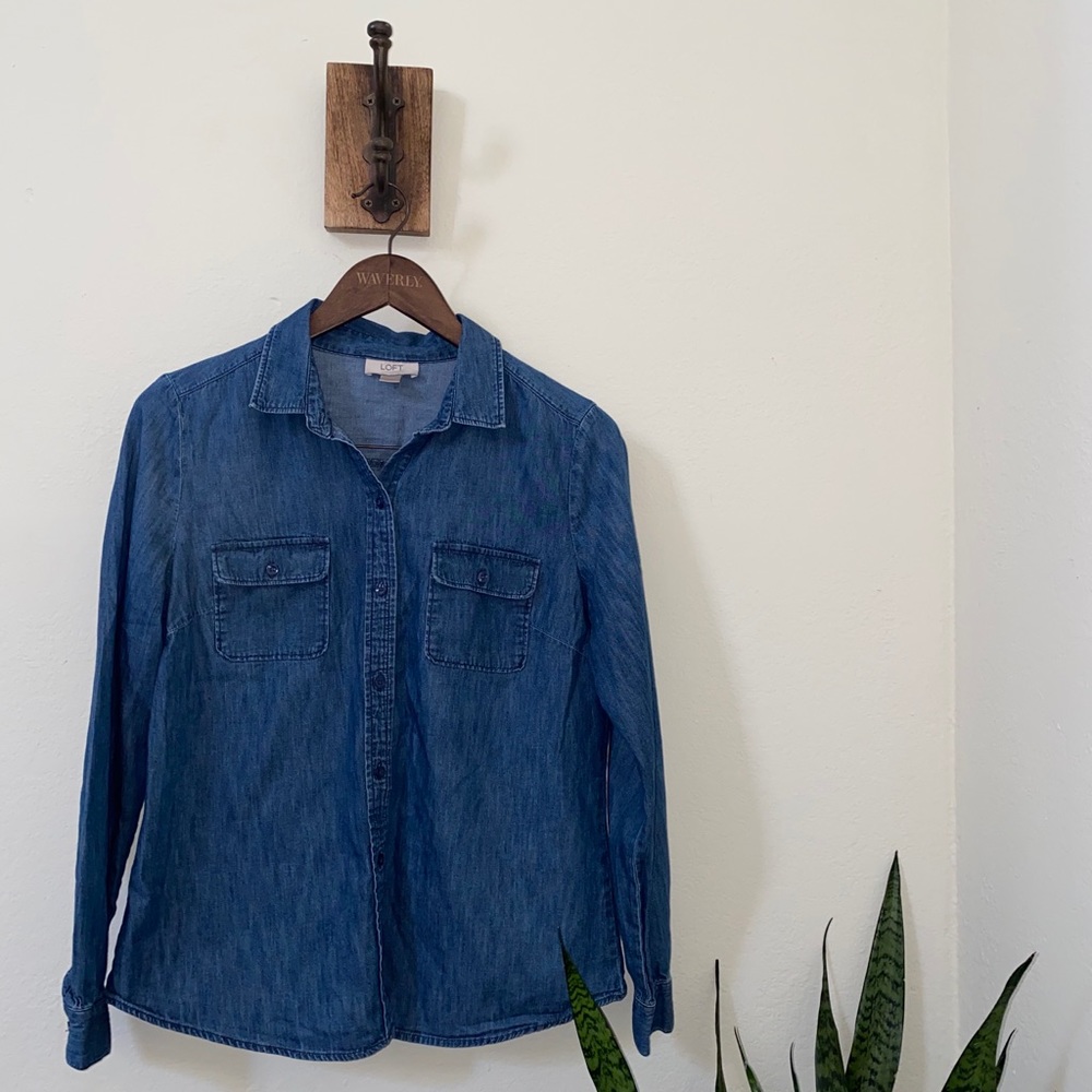 -Loft outlet- denim button down double pocket